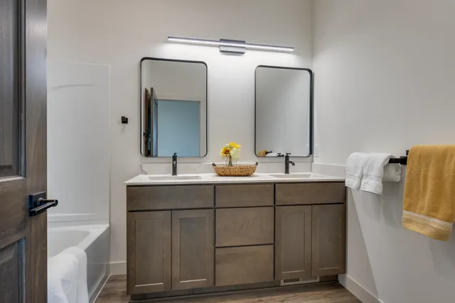 $520,000 | 1295 Stonehaven Drive, Sun Prairie, WI 53590