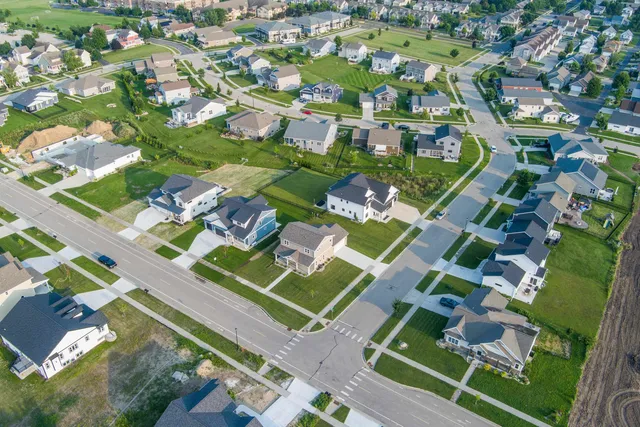 $520,000 | 1295 Stonehaven Drive, Sun Prairie, WI 53590