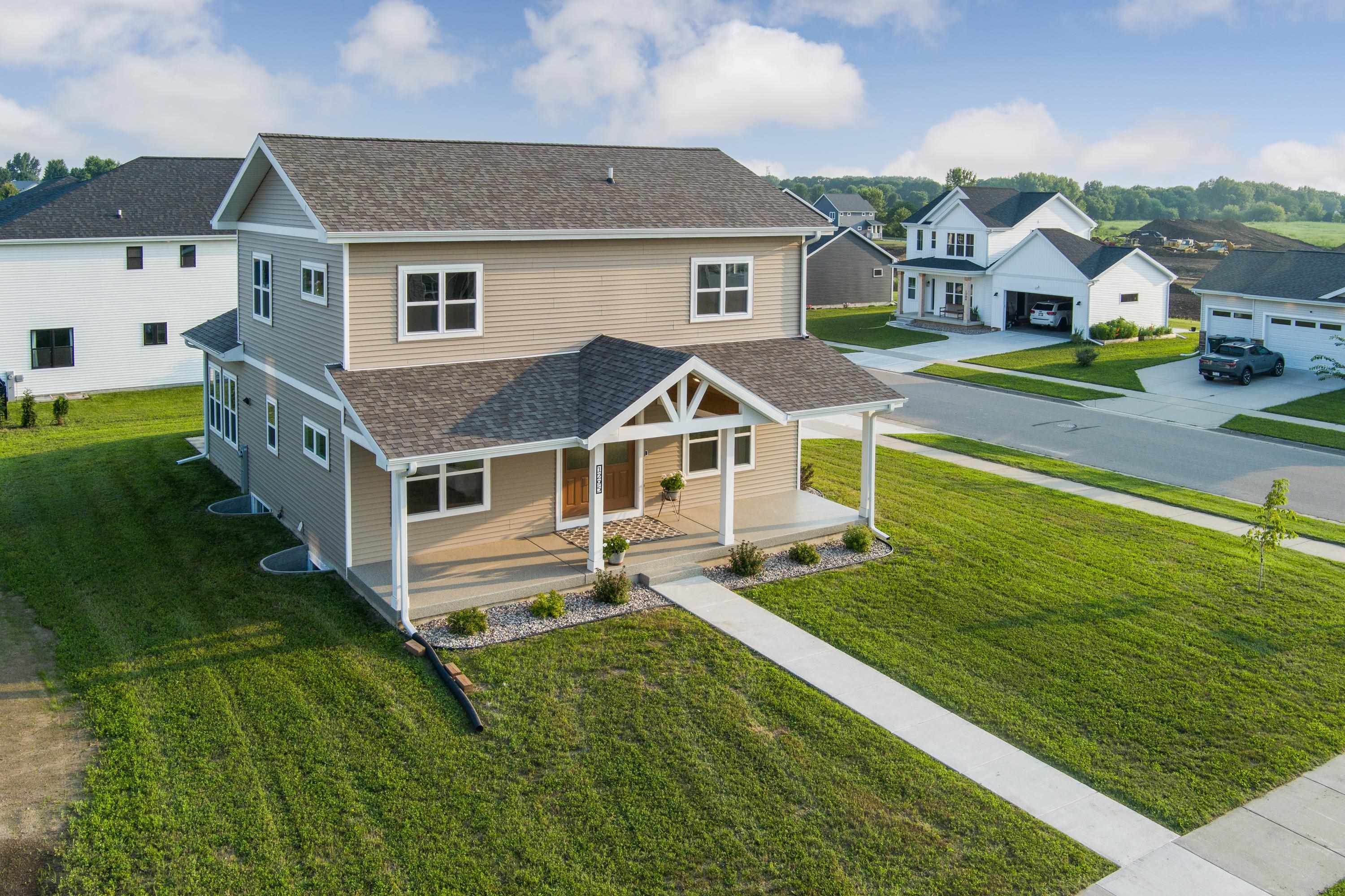 1295 Stonehaven Drive Sun Prairie, WI 53590 - Photo 8 of 65