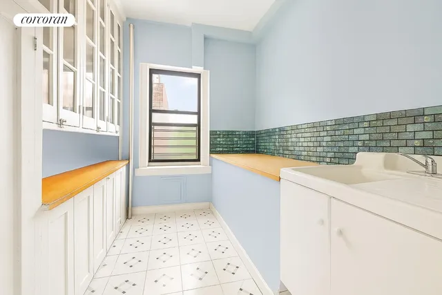 $450,000 | 302 Convent Avenue, Unit 62 | Hamilton Heights