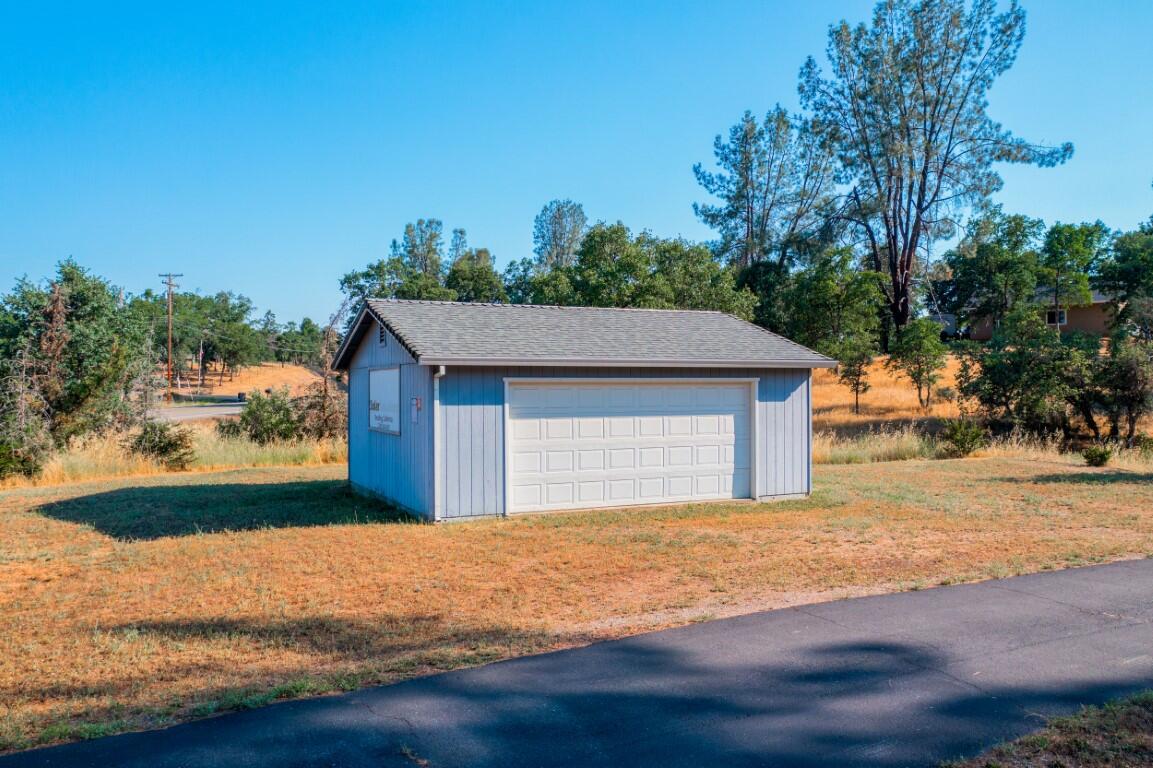8418 Placer Road Redding, CA 96001 - Photo 47 of 47 a house with a yard