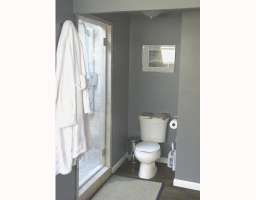 1332 Coraopolis Heights Road Coraopolis, PA 15108 - Photo 13 of 18 Master Bath/Spa. Don t forget the huge walk in shower with dual jets, bench set and skylight. AND - it s also a steam shower!