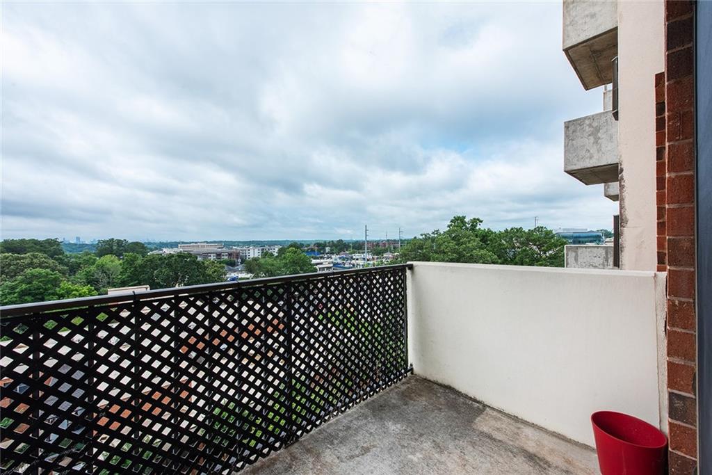 300 Johnson Ferry Road, Unit B808 Atlanta, GA 30328 - Photo 33 of 41 a view of city from balcony
