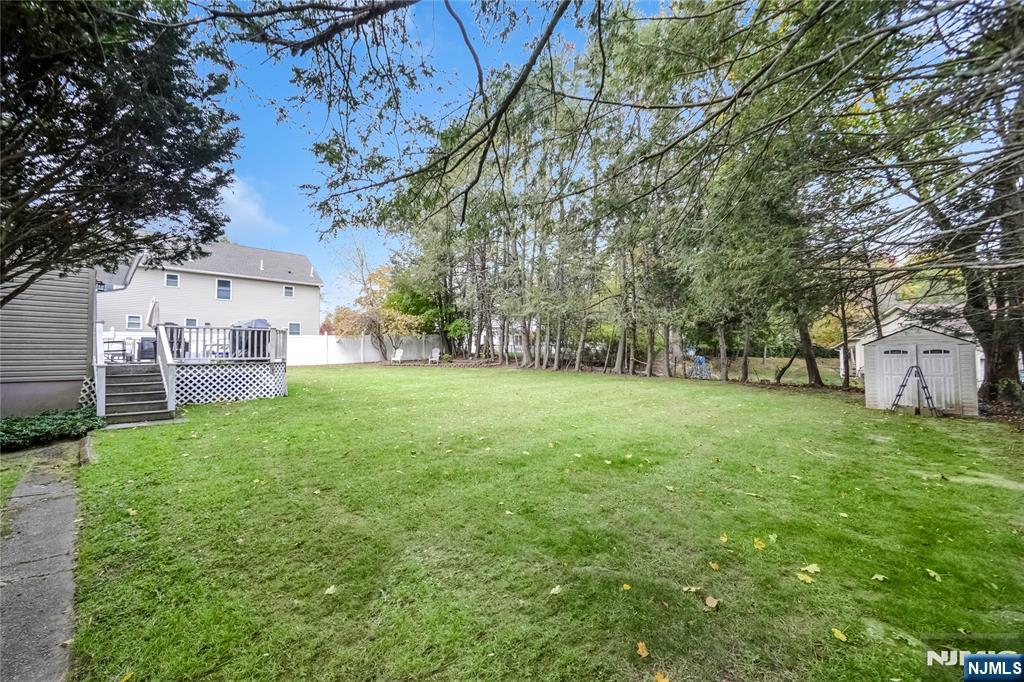 50 Carlson Court Closter, NJ 07624 - Photo 5 of 16