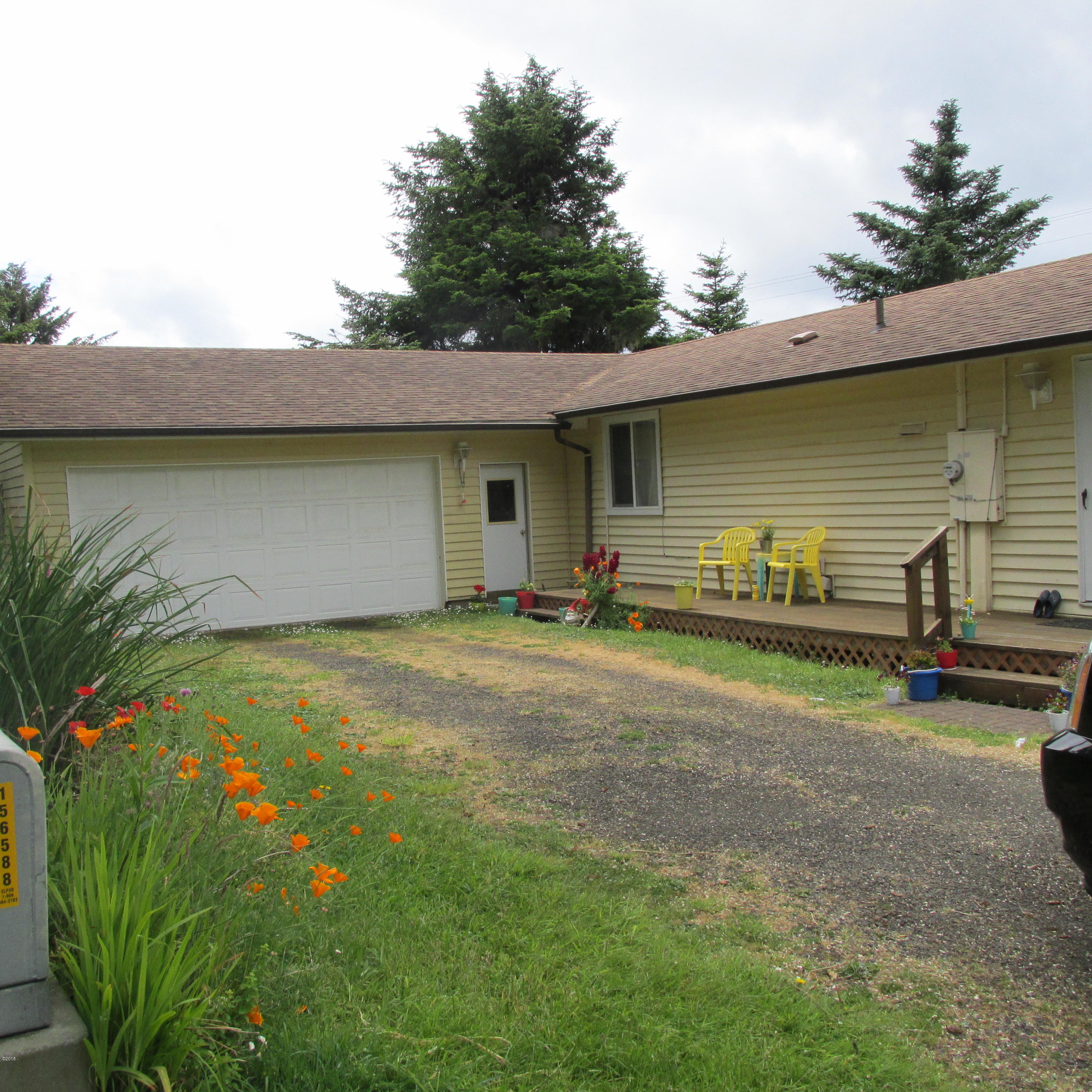 104 Springhill Road Yachats, OR 97498 - Photo 2 of 18 Rear of home