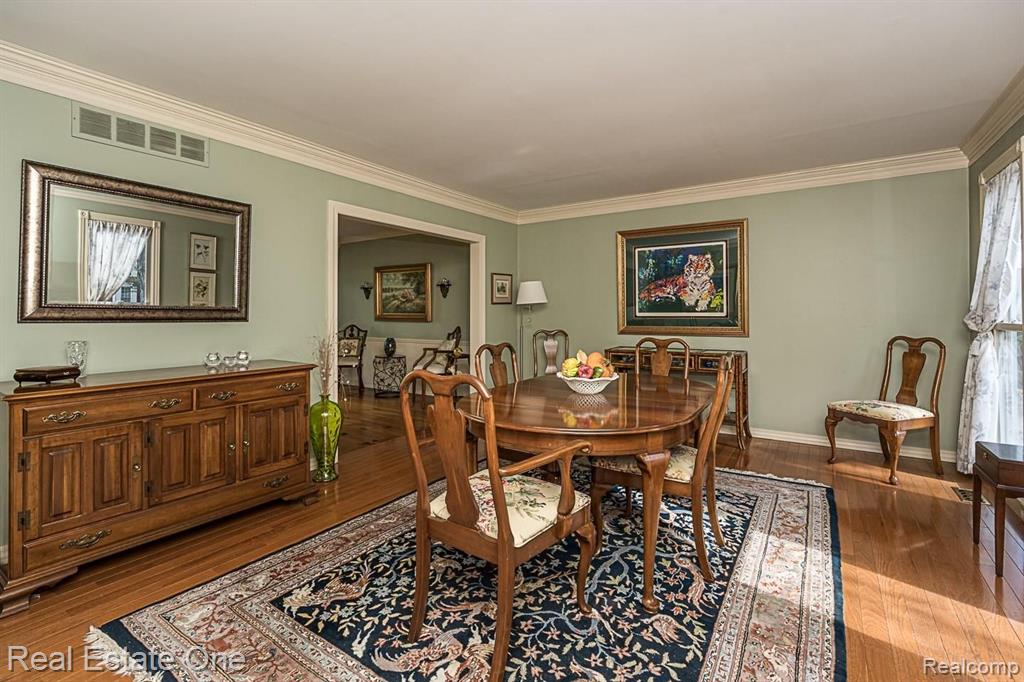 1380 Chestnut Circle Rochester Hills, MI 48309 - Photo 7 of 46