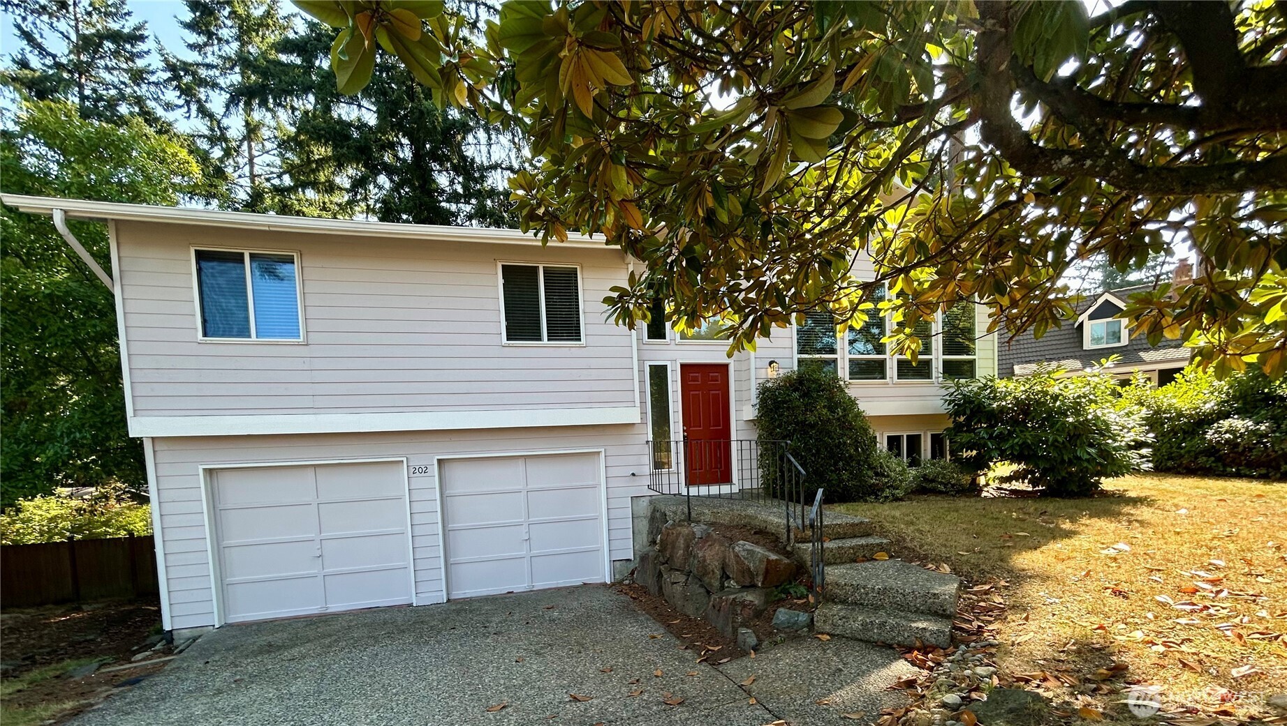 202 Vashon Avenue Southeast Renton, WA 98059 - Photo 1 of 31 Gallery Image 1