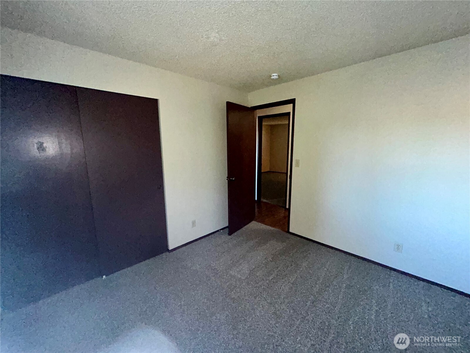 202 Vashon Avenue Southeast Renton, WA 98059 - Photo 14 of 31 Gallery Image 14