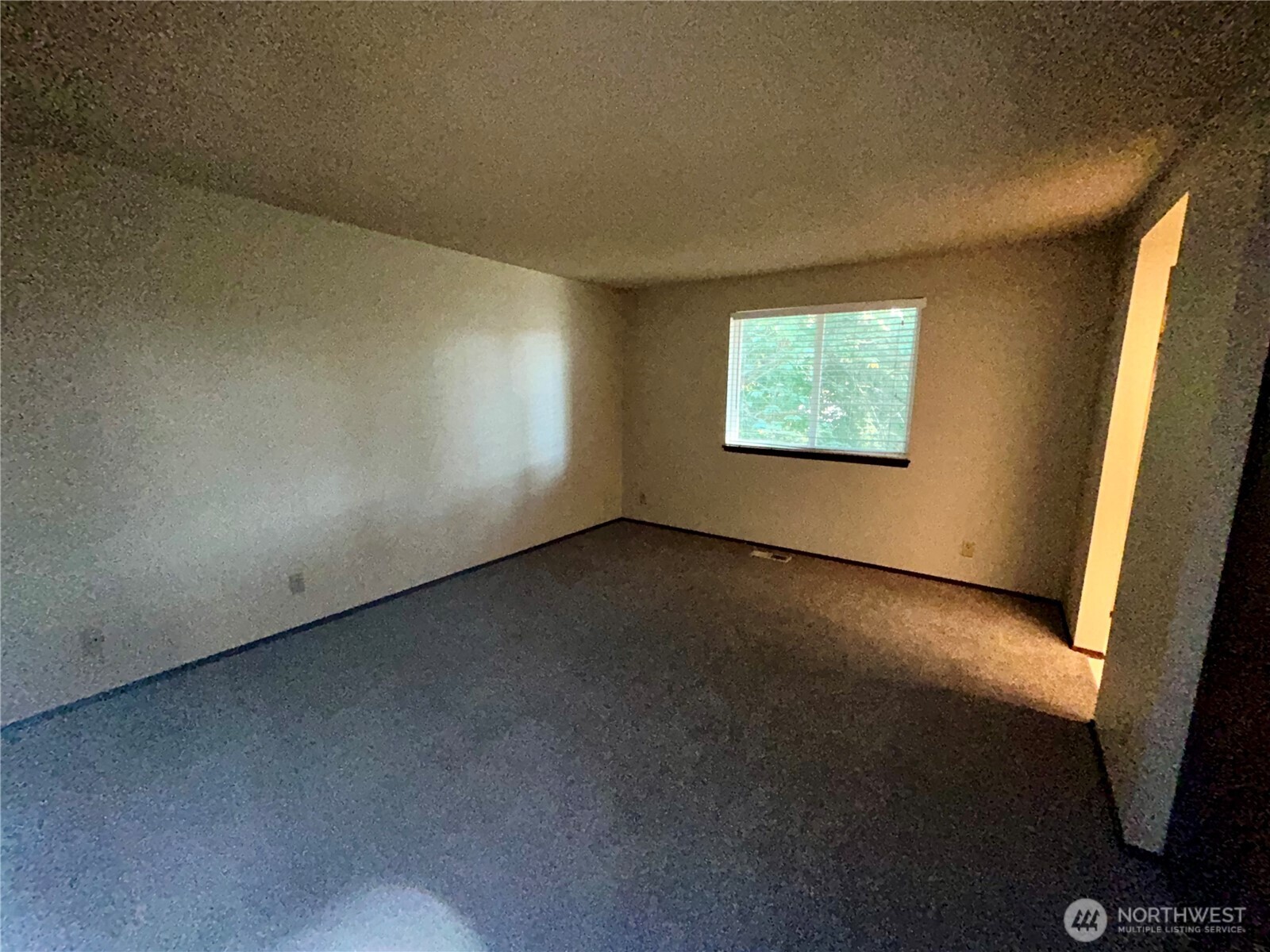 202 Vashon Avenue Southeast Renton, WA 98059 - Photo 16 of 31 Gallery Image 16