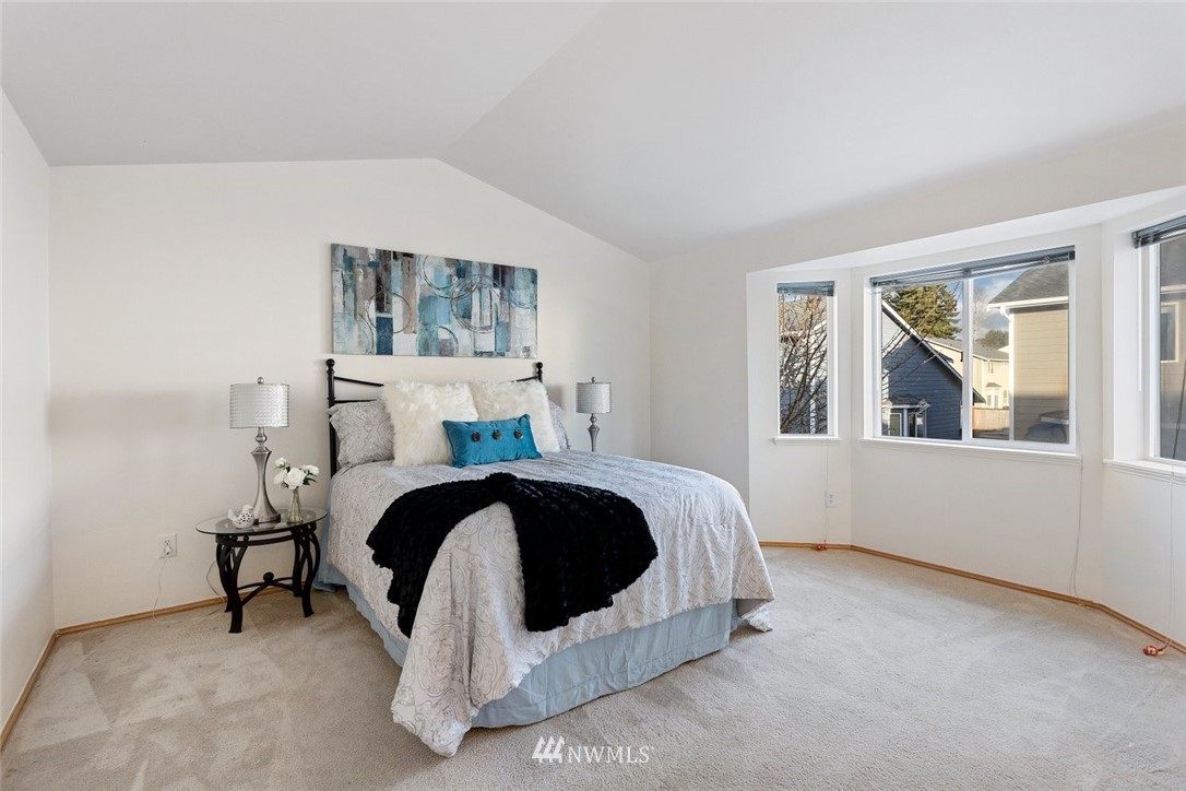466 Ilwaco Avenue Northeast Renton, WA 98059 - Photo 16 of 25