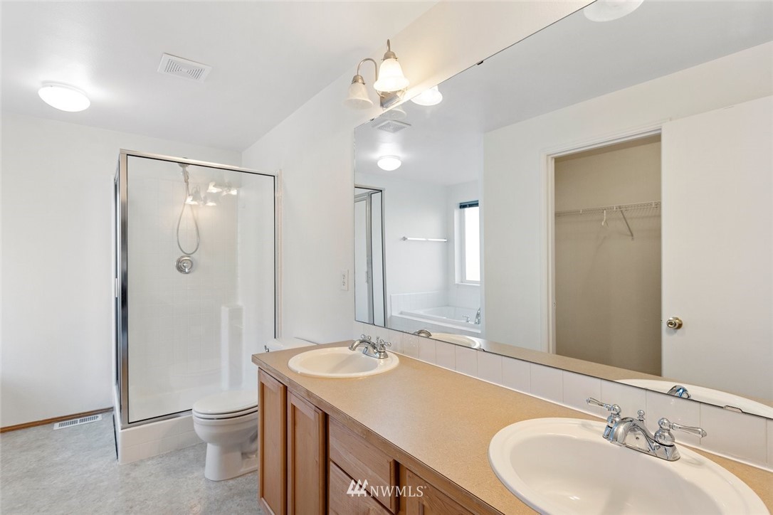 466 Ilwaco Avenue Northeast Renton, WA 98059 - Photo 18 of 25
