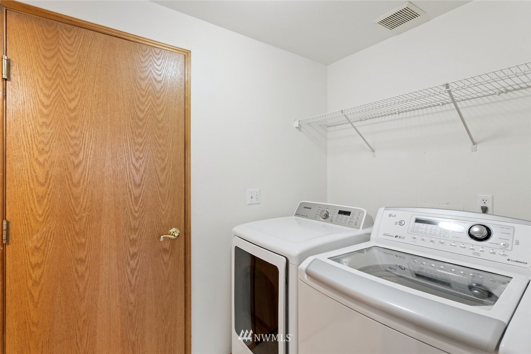 466 Ilwaco Avenue Northeast Renton, WA 98059 - Photo 23 of 25