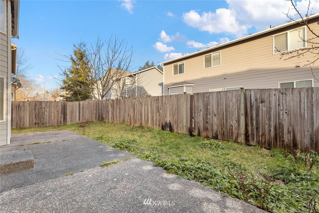 466 Ilwaco Avenue Northeast Renton, WA 98059 - Photo 24 of 25