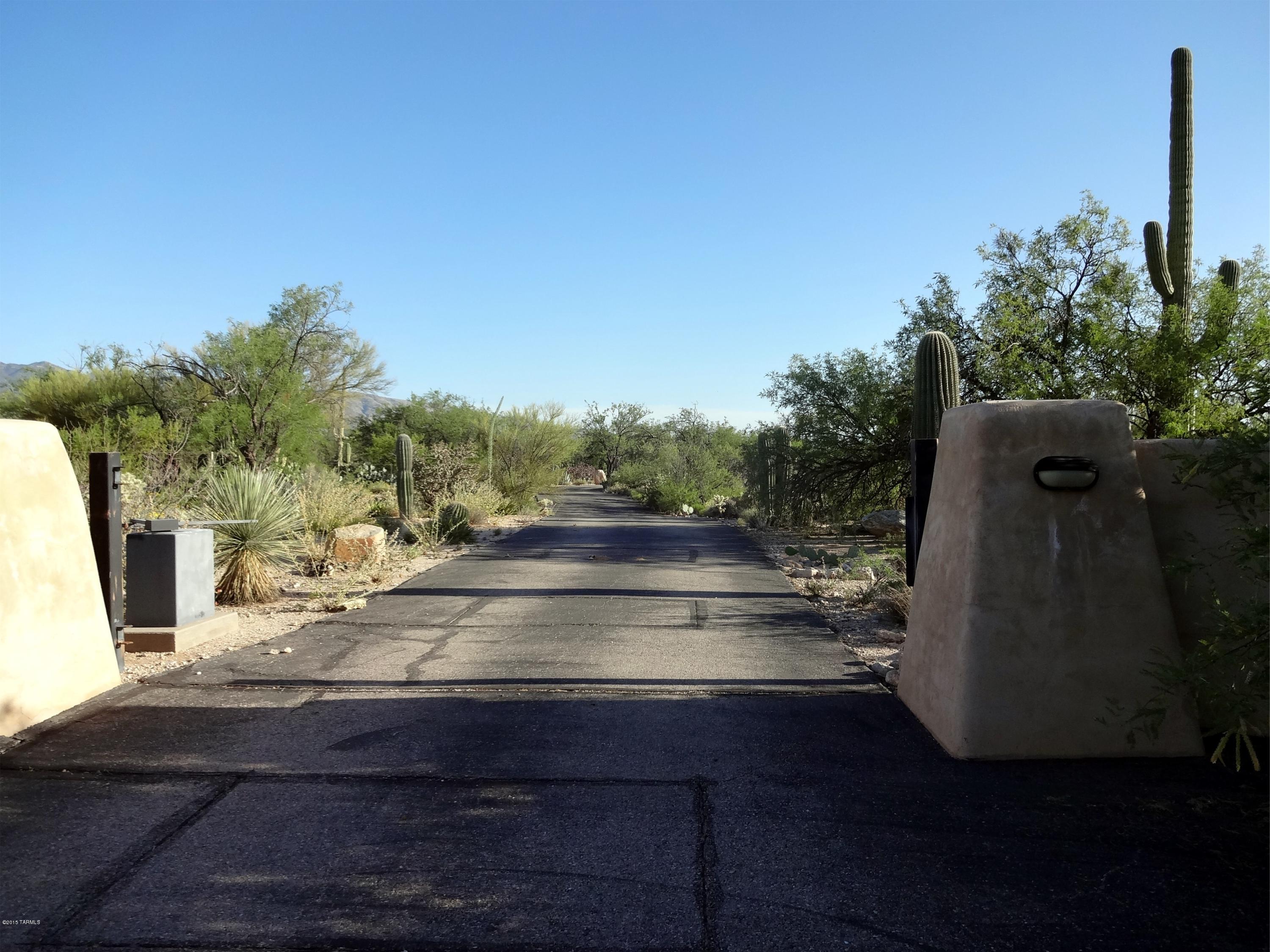 12656 East Fort Lowell Road Tucson, AZ 85749 - Photo 2 of 13 Gallery Image 2