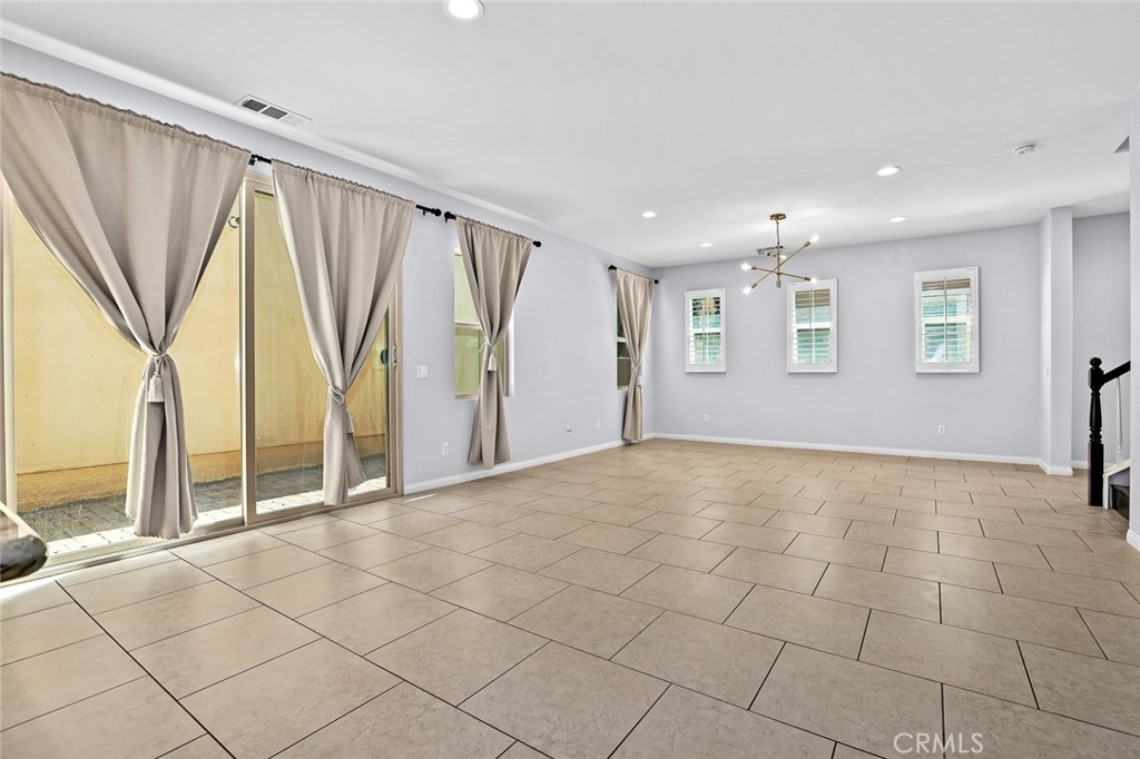 59 Keepsake Irvine, CA 92618 - Photo 4 of 34