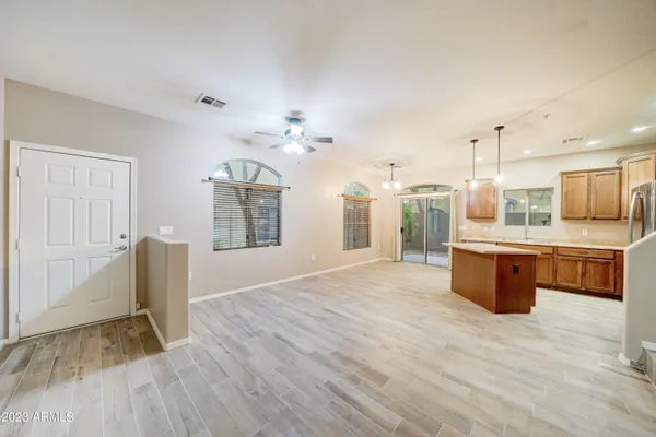 $2,200 | 2150 West Alameda Road, Unit 1058, Phoenix, AZ 85085