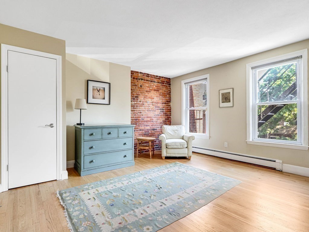 9 Concord Square, Unit 4 Boston, MA 02118 - Photo 12 of 26
