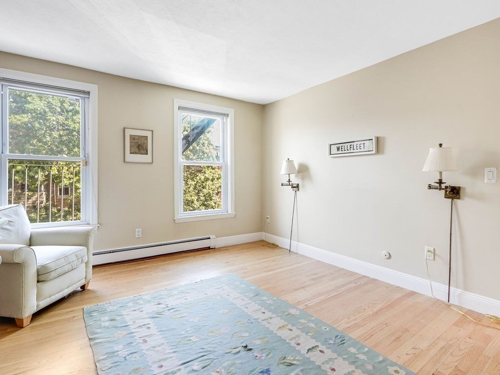 9 Concord Square, Unit 4 Boston, MA 02118 - Photo 13 of 26