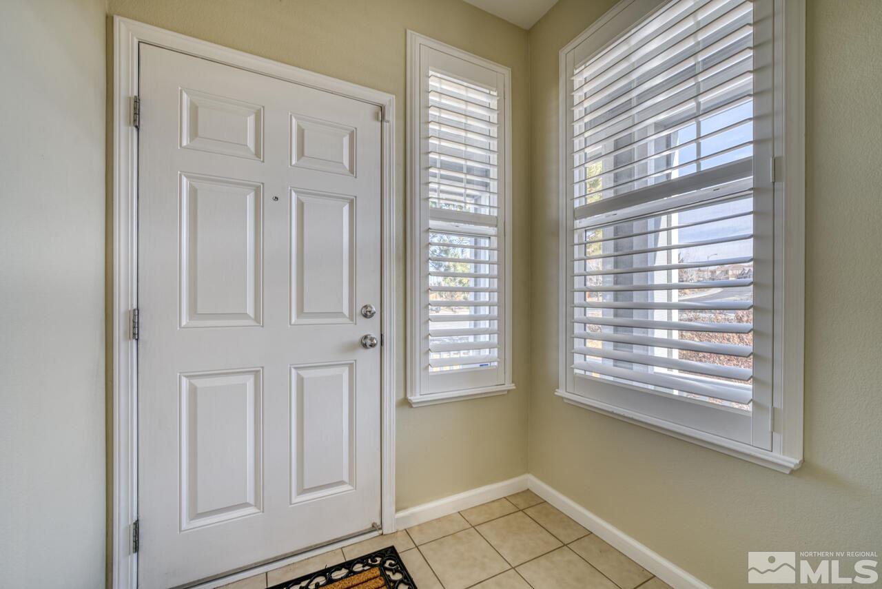 896 North University Park Loop Reno, NV 89512 - Photo 4 of 35 Photo 4