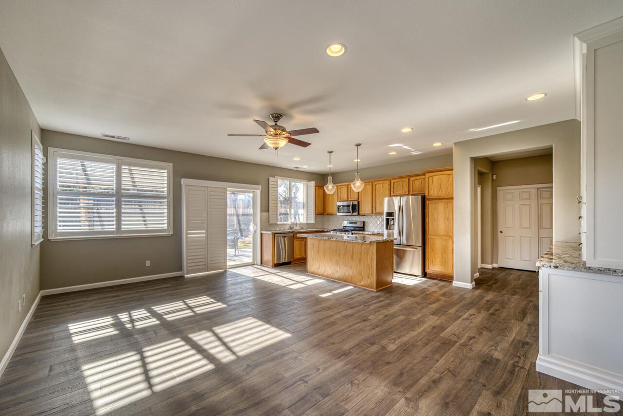 896 North University Park Loop Reno, NV 89512 - Photo 9 of 35 Photo 9