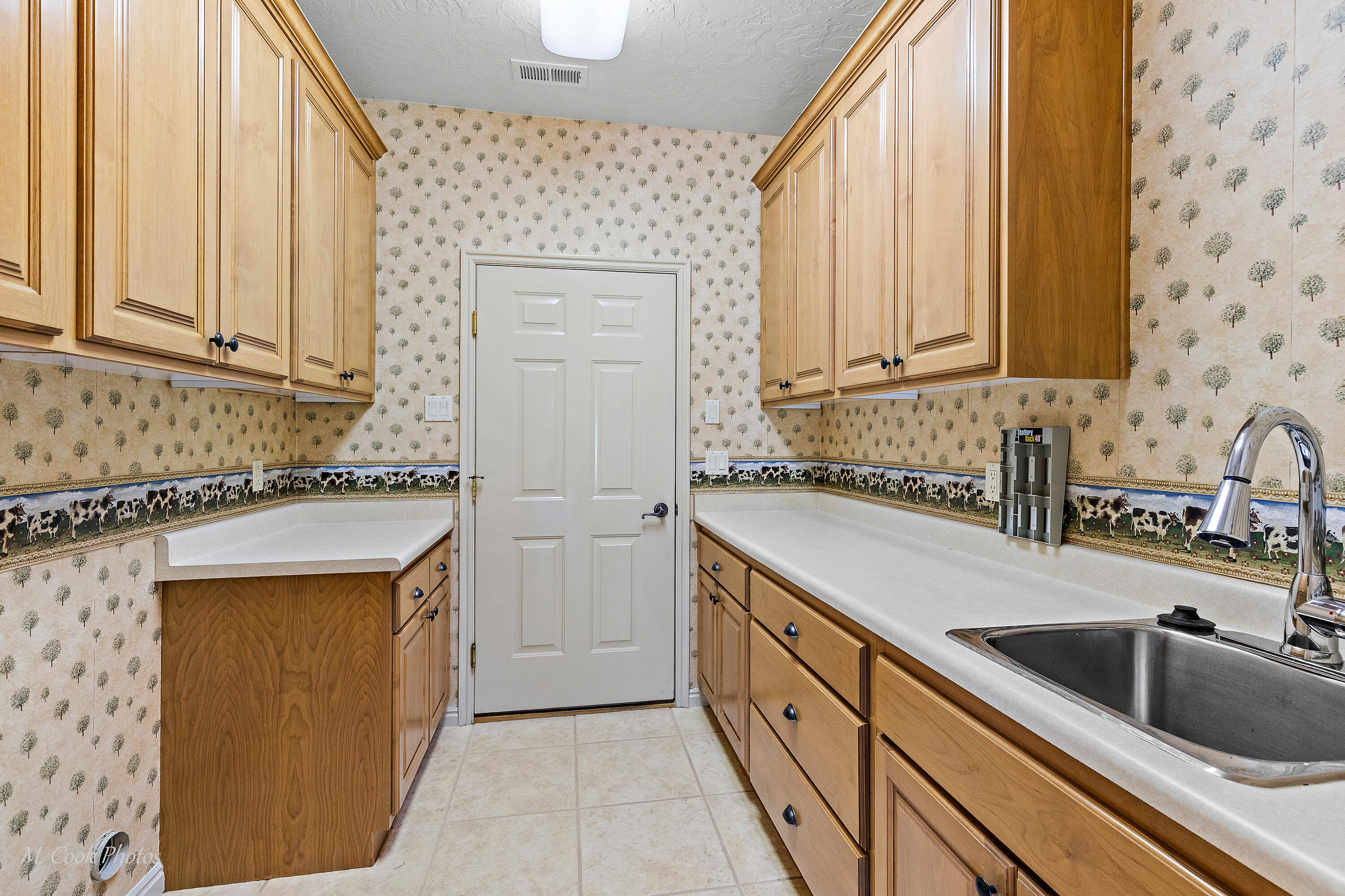 2279 West Rivers Edge Lane St. George, UT 84770 - Photo 34 of 61 Laundry Room