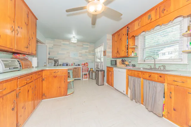 $265,000 | 316 Riverside Drive, Manchester, MI 48158