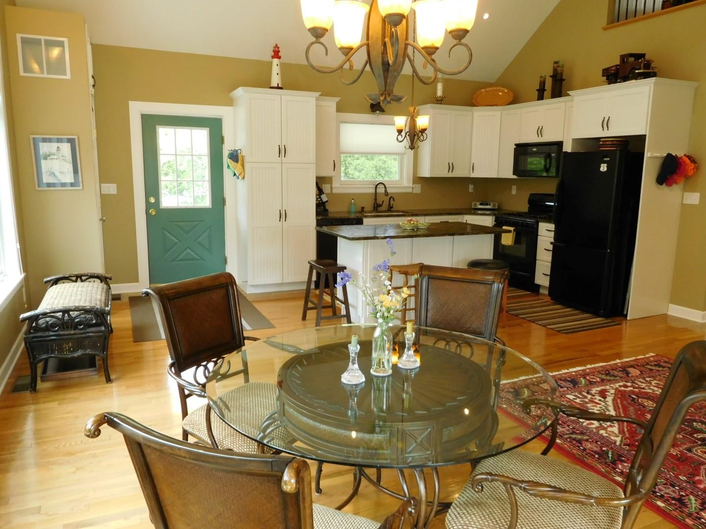 1275 Gros Cap Road St. Ignace, MI 49781 - Photo 6 of 36 Gallery Image 6