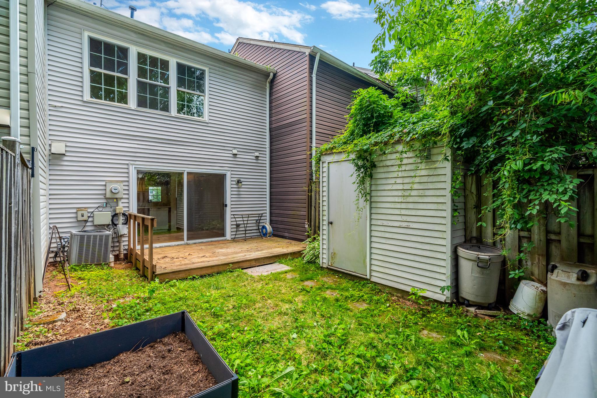14785 Basingstoke Loop Centreville, VA 20120 - Photo 23 of 24 back yard + shed