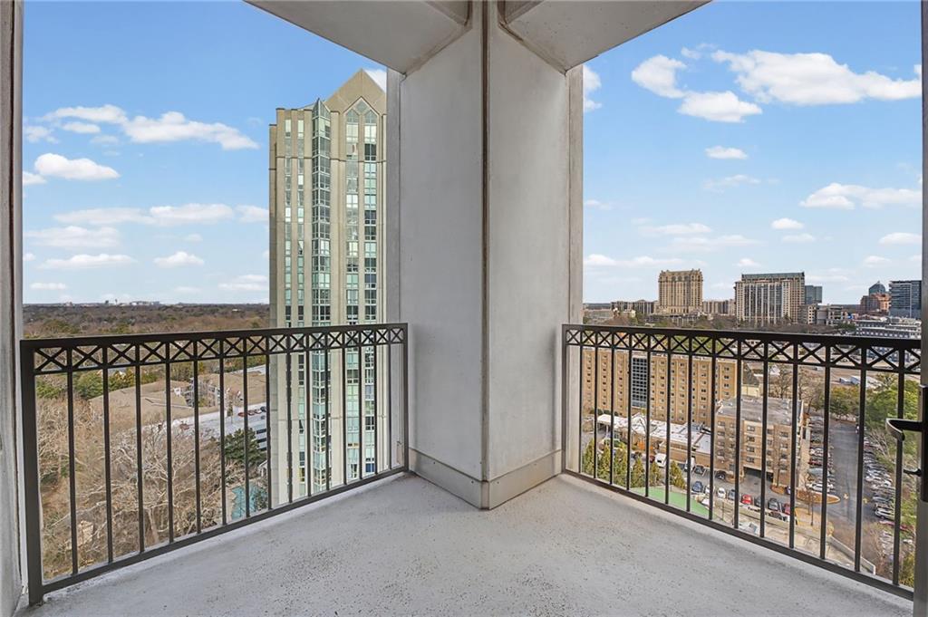 2828 Peachtree Road Northwest, Unit 1704 Atlanta, GA 30305 - Photo 33 of 41 a view of a balcony with city view