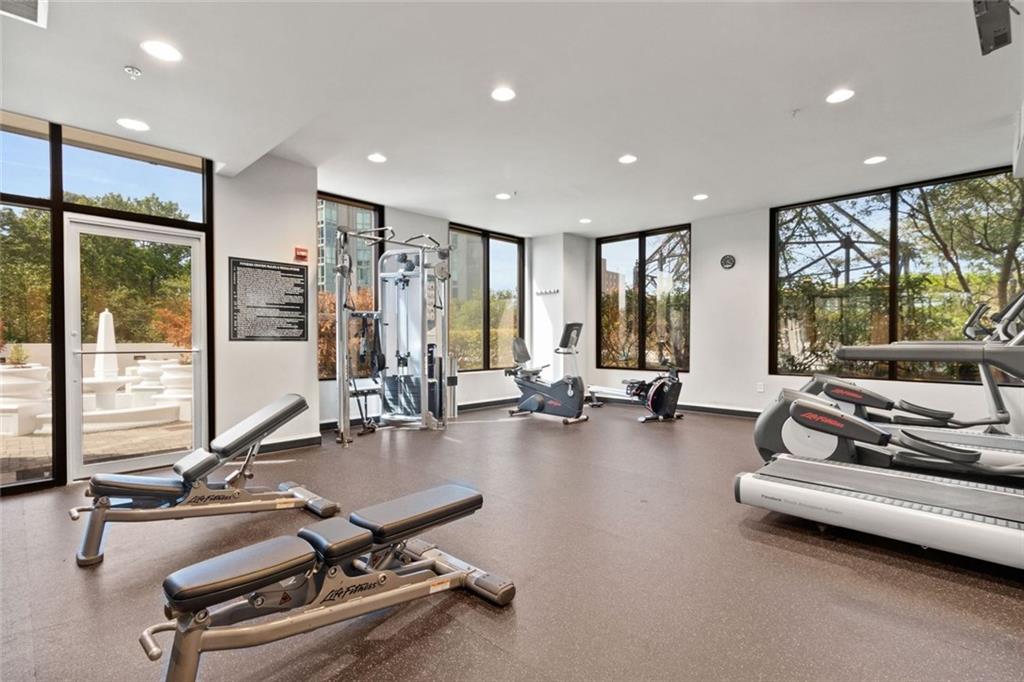 2828 Peachtree Road Northwest, Unit 1704 Atlanta, GA 30305 - Photo 34 of 41 a view of a room with gym equipment