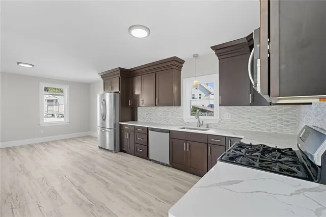 $3,250 | 301 Glenwood Avenue, Pawtucket, RI 02860