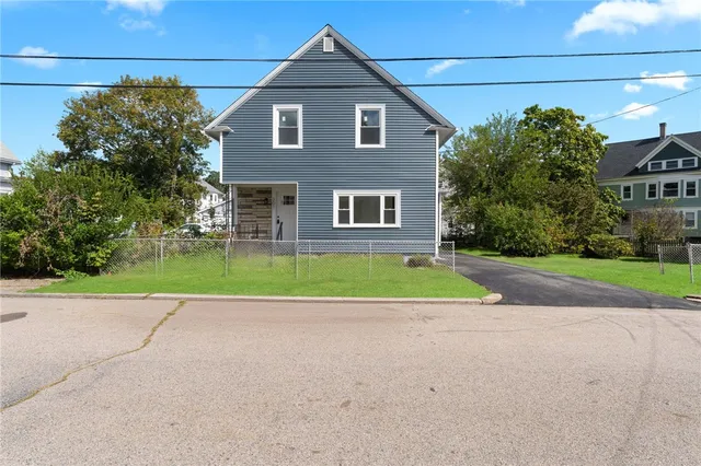 $3,250 | 301 Glenwood Avenue, Pawtucket, RI 02860