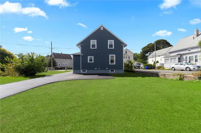 $3,250 | 301 Glenwood Avenue, Pawtucket, RI 02860