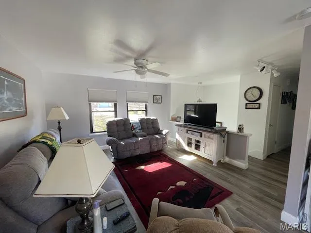 $274,900 | 1126 South Deer Trail, Fredericktown, MO 63645