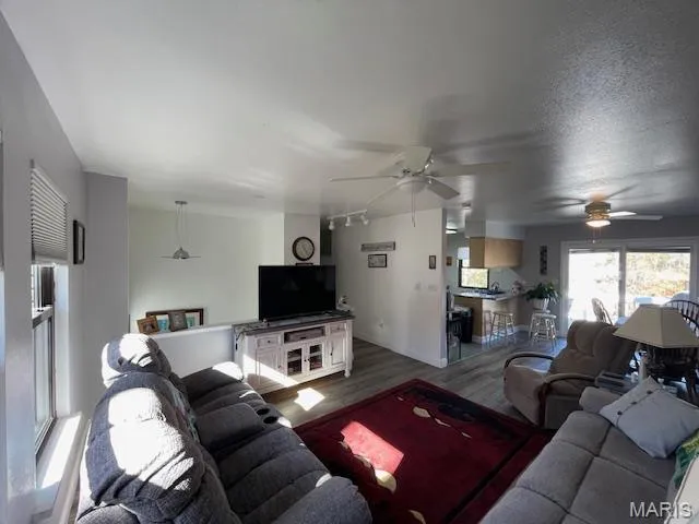 $274,900 | 1126 South Deer Trail, Fredericktown, MO 63645