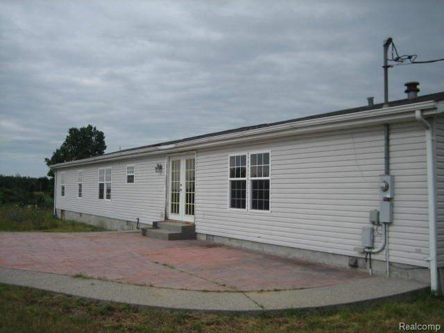 8867 Parker Road Yale, MI 48097 - Photo 2 of 8 8867 parker rd yale 009.jpg
