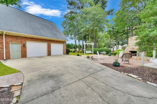 $765,000 | 1441 Saddlewood Drive, Greenville, NC 27858