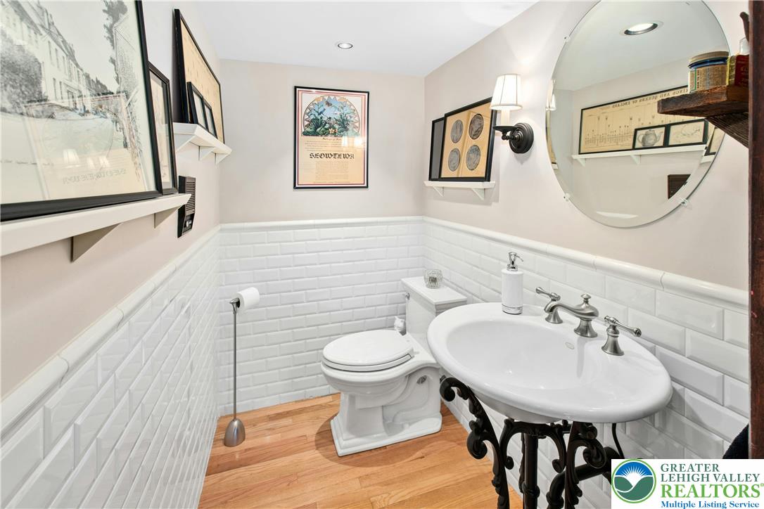 2714 Bergstresser Drive Hellertown, PA 18055 - Photo 13 of 29