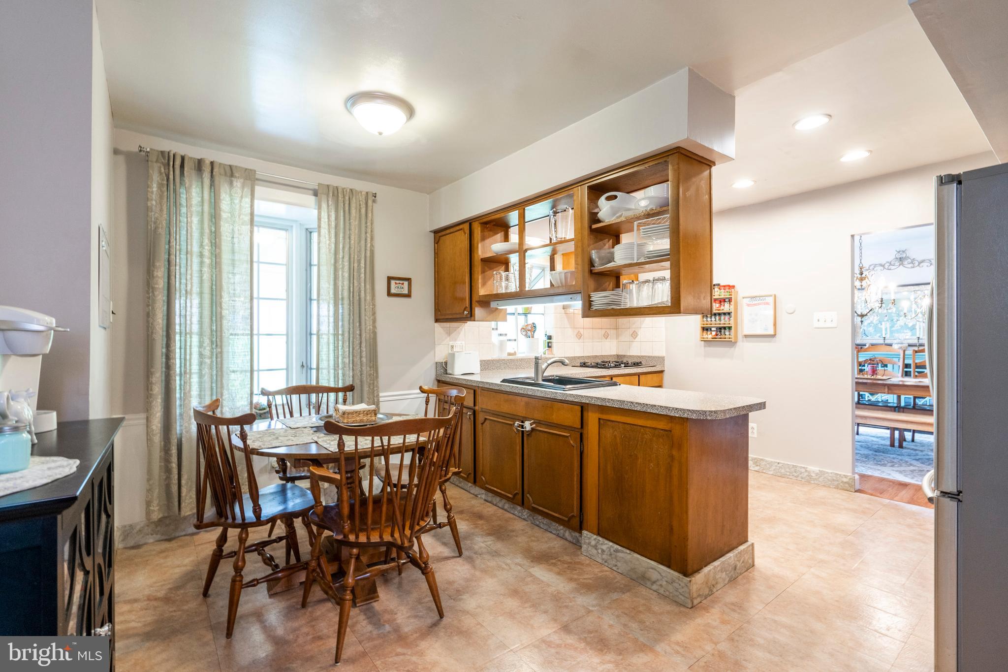 608 Linnet Road Norristown, PA 19403 - Photo 14 of 40 Gallery Image 14