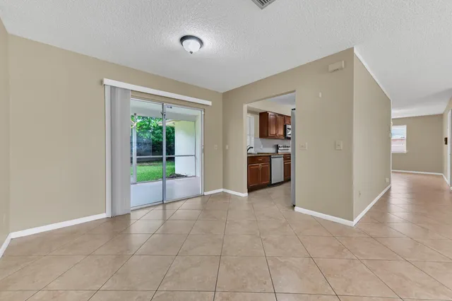 $499,500 | 5001 Woodstone Circle West, Lake Worth, FL 33463