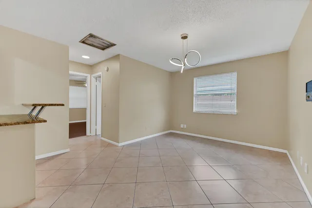 $499,500 | 5001 Woodstone Circle West, Lake Worth, FL 33463