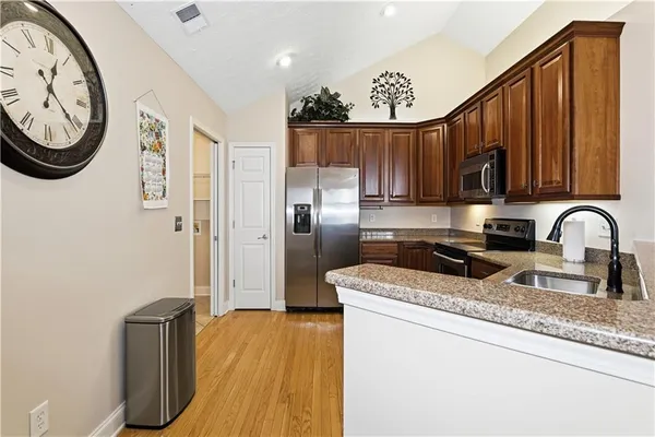 $415,000 | 5226 Stone Village Circle Northwest, Unit 44, Kennesaw, GA 30152