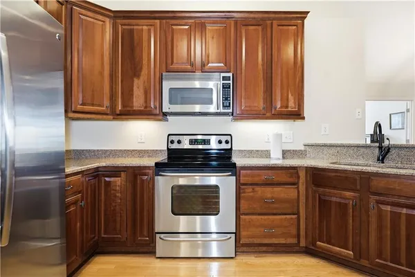 $415,000 | 5226 Stone Village Circle Northwest, Unit 44, Kennesaw, GA 30152