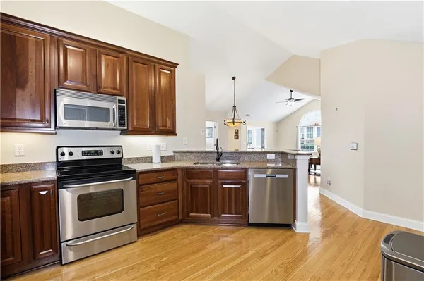 $415,000 | 5226 Stone Village Circle Northwest, Unit 44, Kennesaw, GA 30152