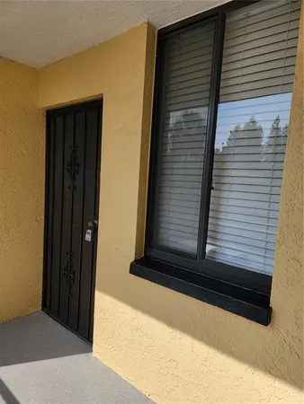 $325,000 | 2424 West Tampa Bay Boulevard, Unit M201, Tampa, FL 33607