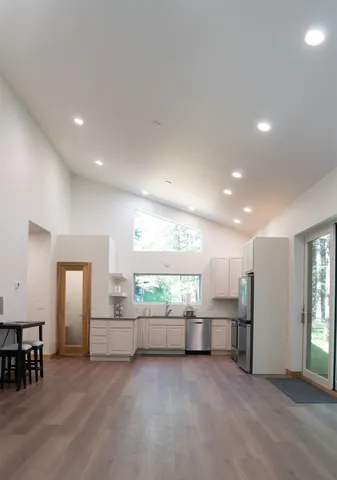 $499,000 | 89170 Meadow Trail, Cornucopia, WI 54827