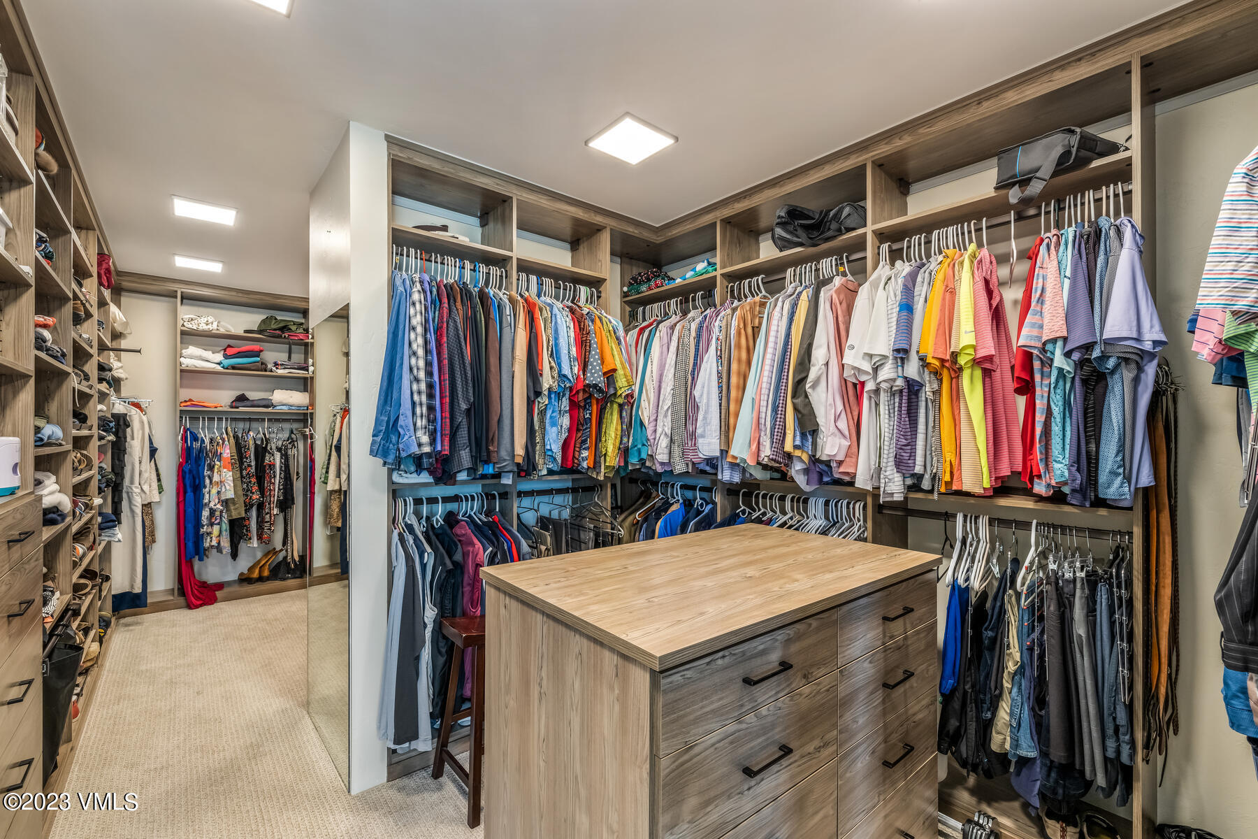 81 Elk Run Edwards, CO 81632 - Photo 62 of 62 a view of walk in closet with clothes