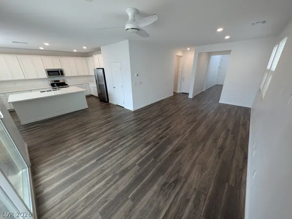$2,100 | 2932 Moulin Heights Street, Las Vegas, NV 89156