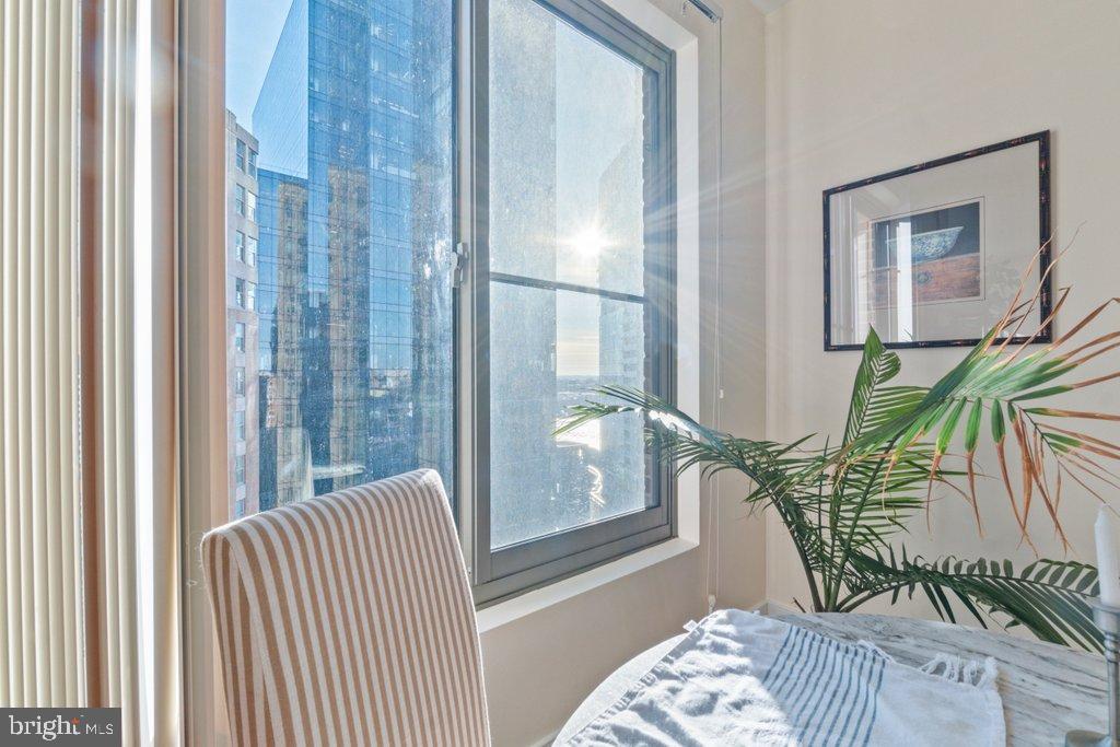 675 President Street, Unit 1404 Baltimore, MD 21202 - Photo 19 of 31 a view of a balcony and chair