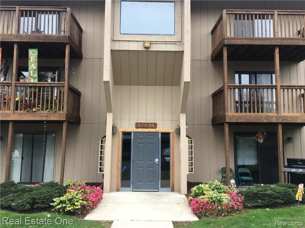 30038 West 12 Mile Road, Unit 42 Farmington, MI 48334 - Photo 1 of 23